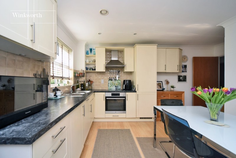 Overton Road, Sutton, SM2