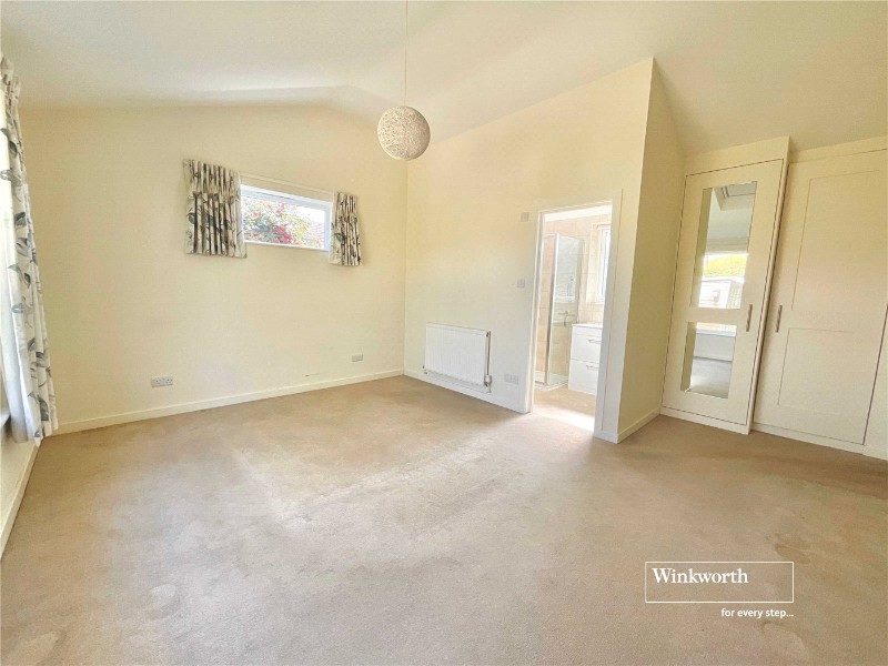Pinewood Road, Highcliffe, Christchurch, Dorset, BH23