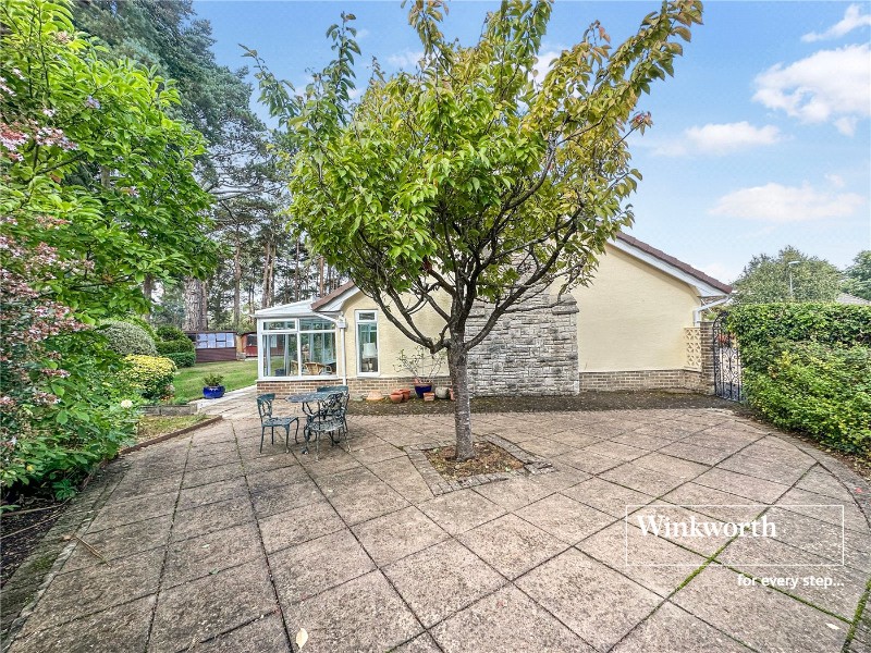Old Pines Close, Ferndown, Dorset, BH22
