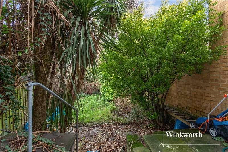 Renfrew Road, London, UK, SE11