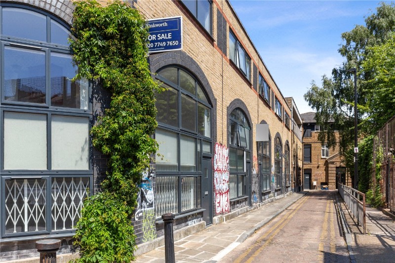 Shacklewell Street, London, E2