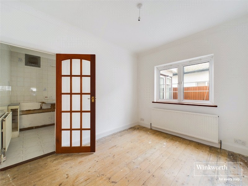 Glenwood Avenue, Kingsbury, London, NW9