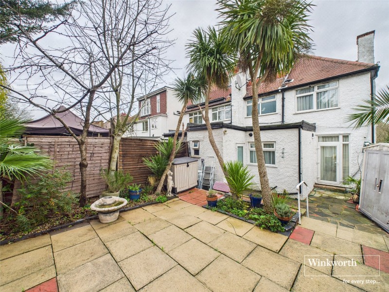 Holders Hill Gardens, London, NW4