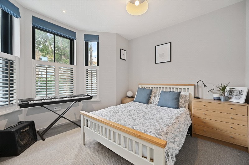 Ellerslie Road, London, W12