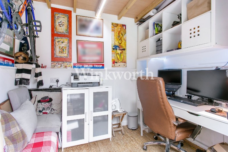 Brownlow Road, London, N11