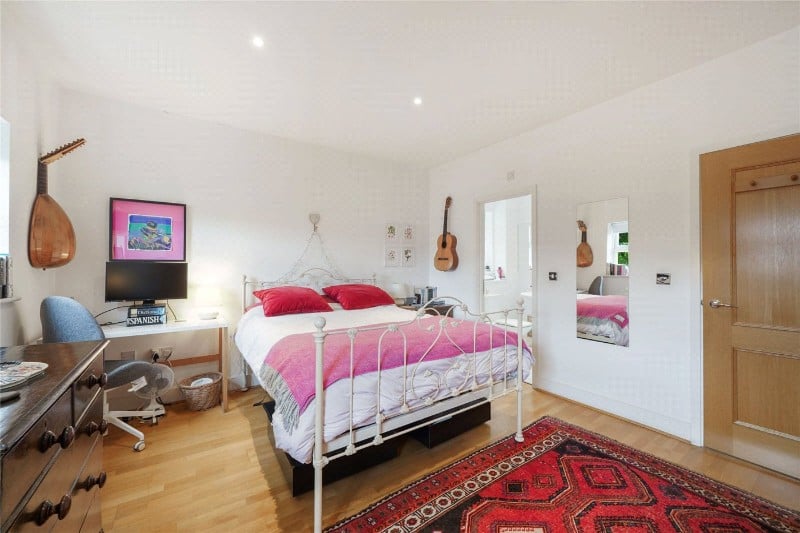 Torriano Avenue, London, NW5