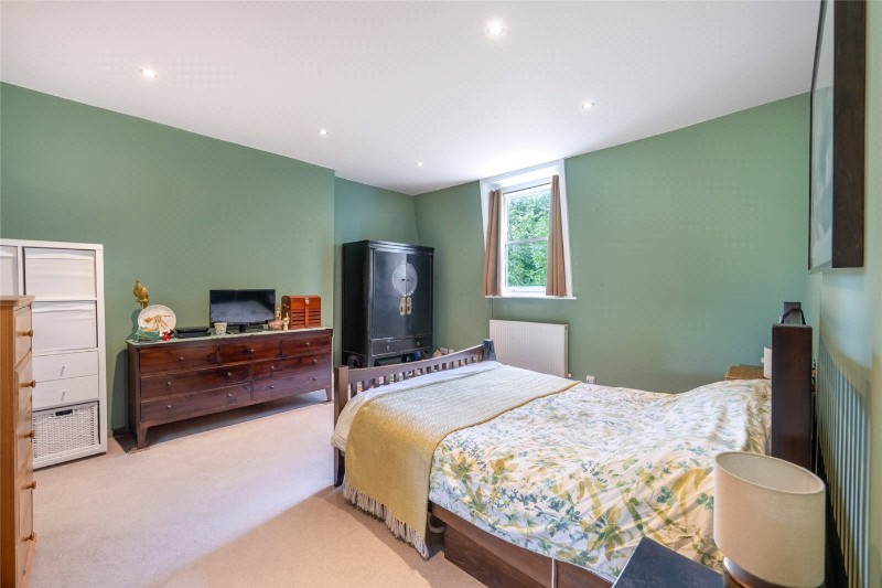Sutherland Avenue, London, W9