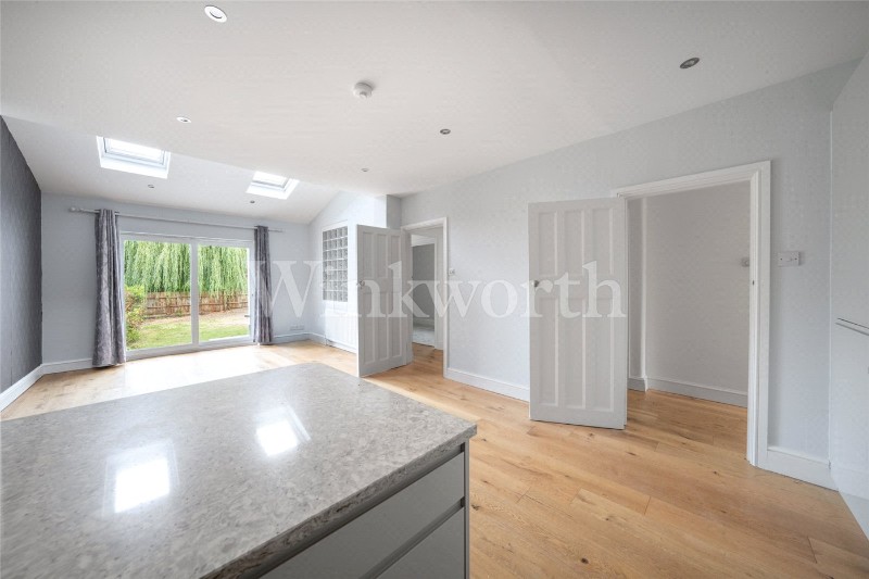 Templars Avenue, London, NW11