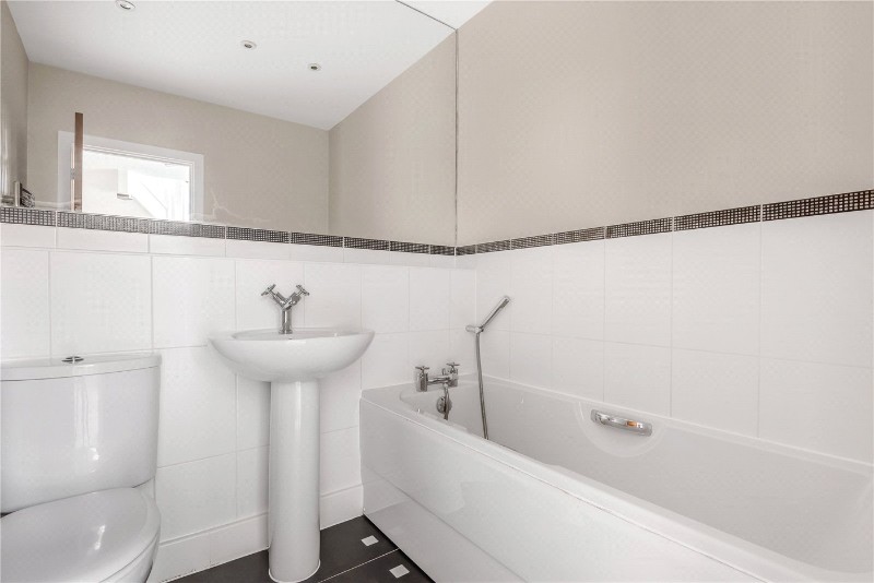 St. James Gate, Sunningdale, Berkshire, SL5