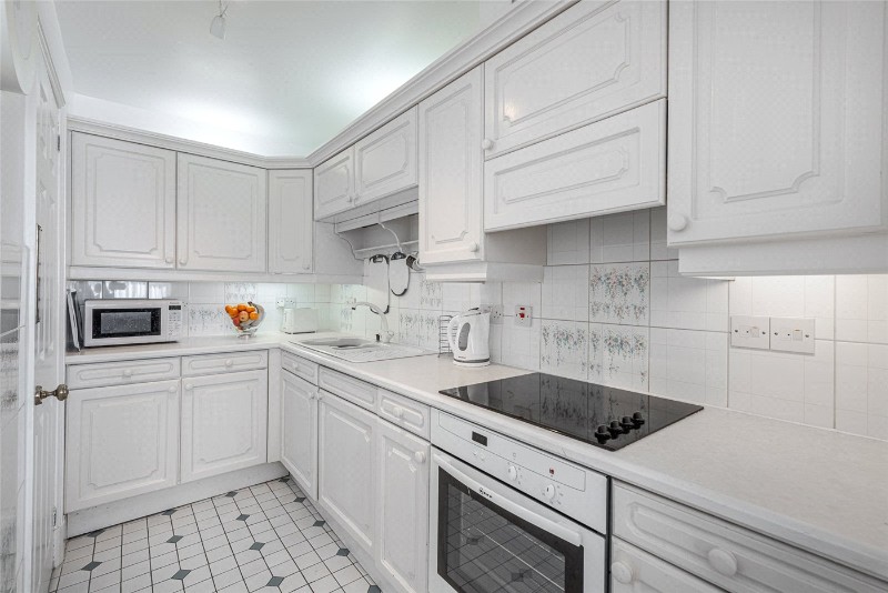 Lindsay Square, London, SW1V