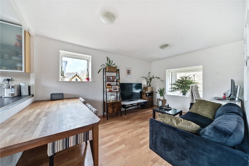 Shipwright Road, London, SE16