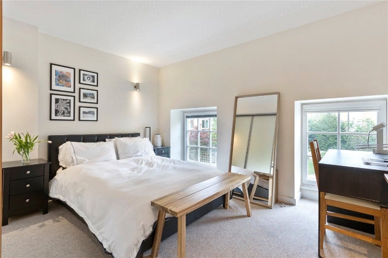 Enfield Road, London, N1