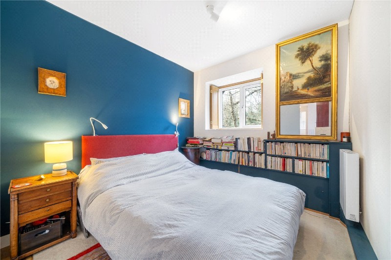 Linwood Close, London, SE5