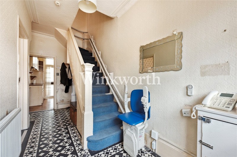 Kelvin Avenue, London, N13