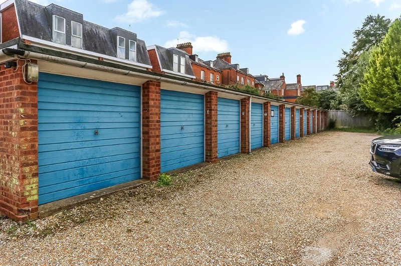 Elm Court, Elm Road, Winchester, SO22
