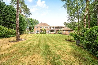 Kestrel Close, Ewshot, Farnham, GU10