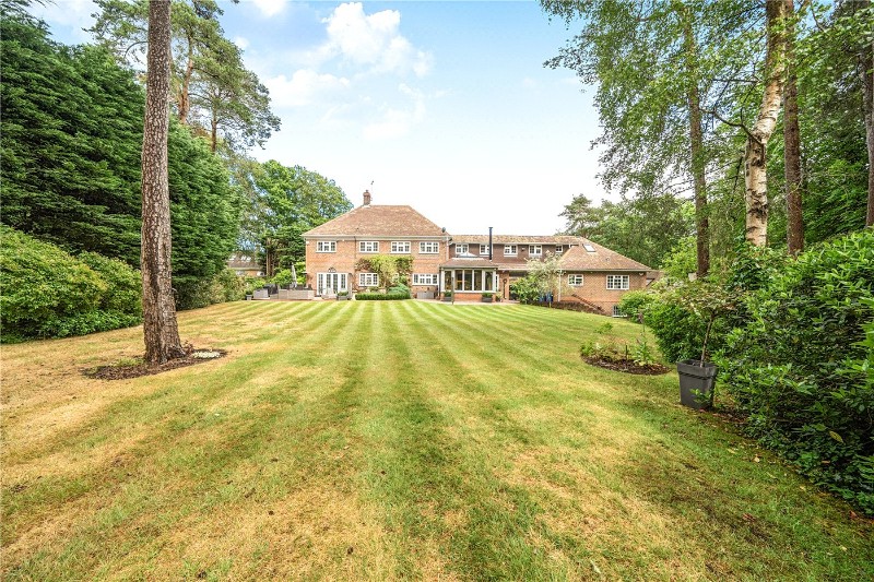 Kestrel Close, Ewshot, Farnham, GU10