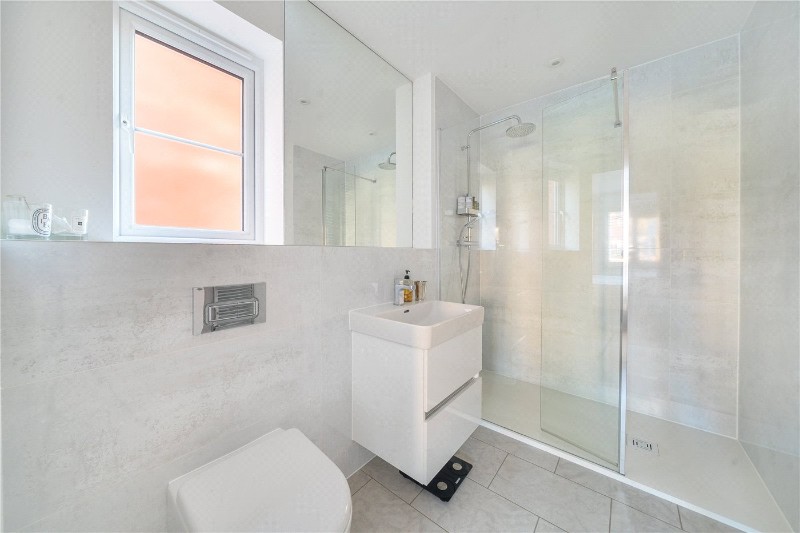Potters Mews, Wrecclesham, Farnham, Surrey, GU10