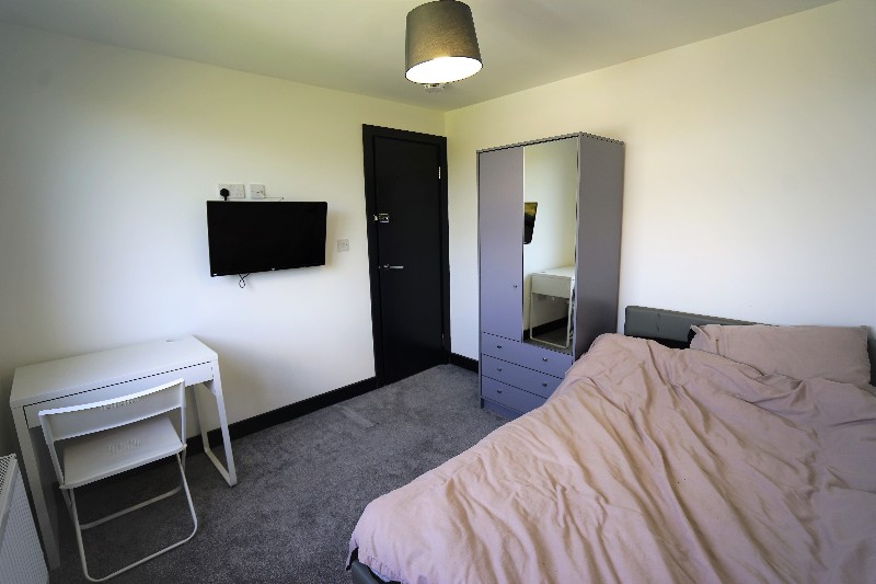 Fifth Avenue, Bristol, BS7