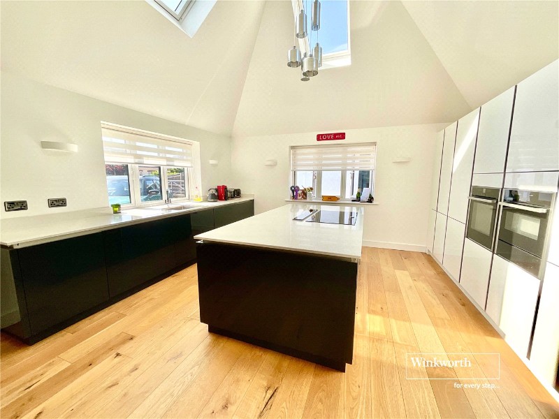 Kennard Road, New Milton, Hampshire, BH25