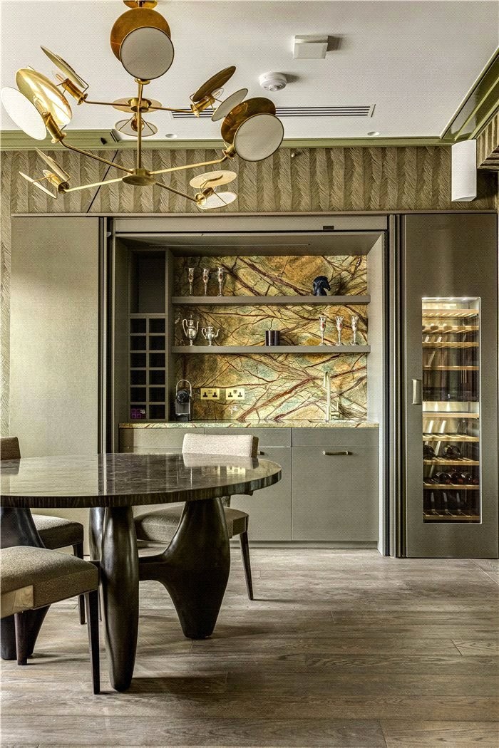 South Street, London, W1K