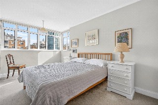Churchill Gardens, London, SW1V