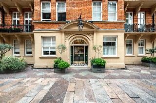 Cheyne Court, London, SW3