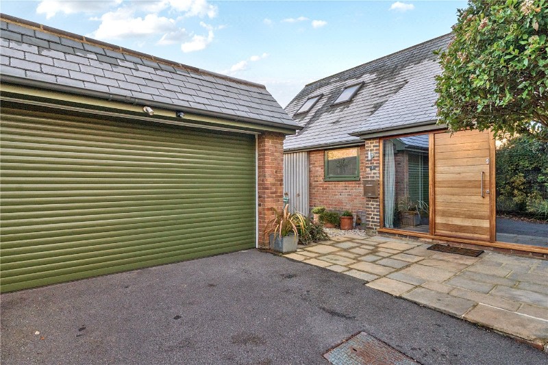 Bat & Ball Lane, Farnham, Surrey, GU10