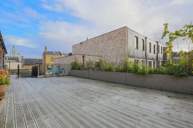 New Cross Road, London, SE14