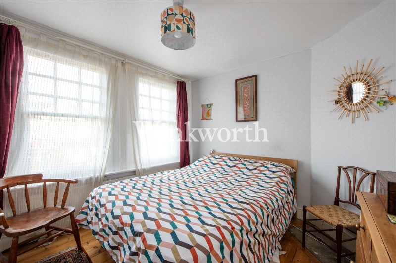 Hewitt Avenue, London, N22