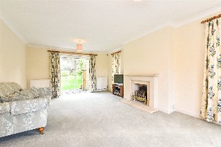 Woodbury Avenue, Petersfield, Hampshire, GU32