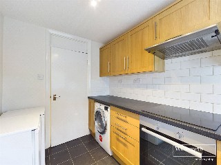 Lima Court, Bath Road, Reading, Berkshire, RG1