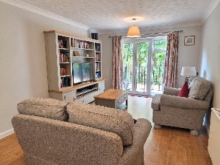 Hertswood Court, Hillside Gardens, High Barnet, EN5