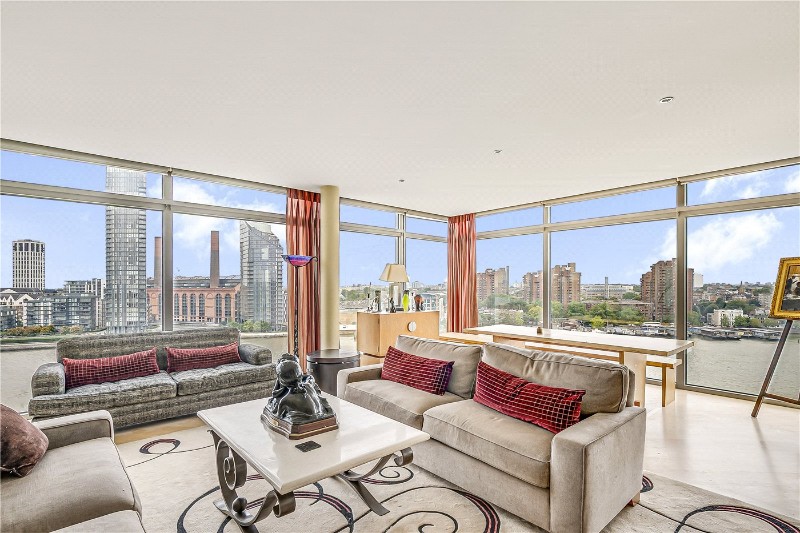 Battersea Church Road, London, SW11