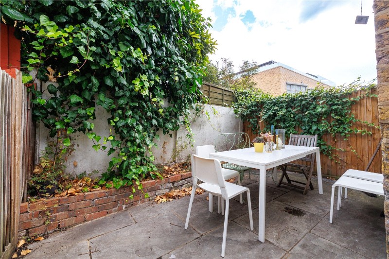 Claybrook Road, London, W6