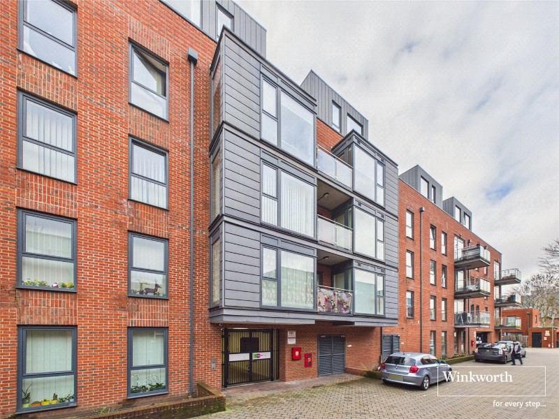 Zenith Close, London, NW9