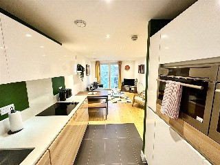 Devizes Street, London, N1