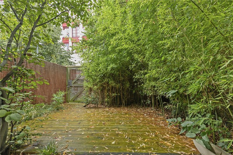 Highbury Hill, London, N5