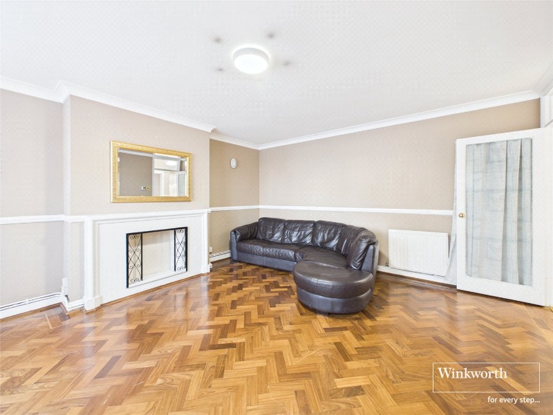 Salmon Street, Kingsbury, NW9
