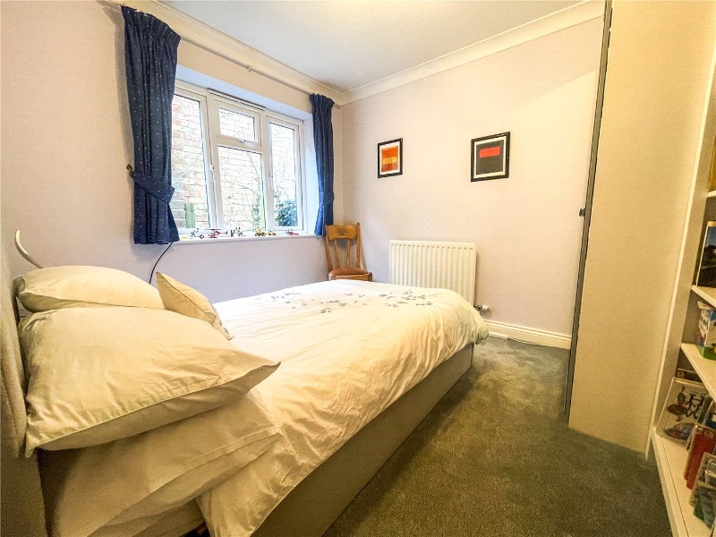 Lower Buckland Road, Lymington, Hampshire, SO41
