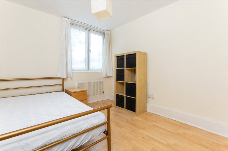 Winterfold Close, London, SW19