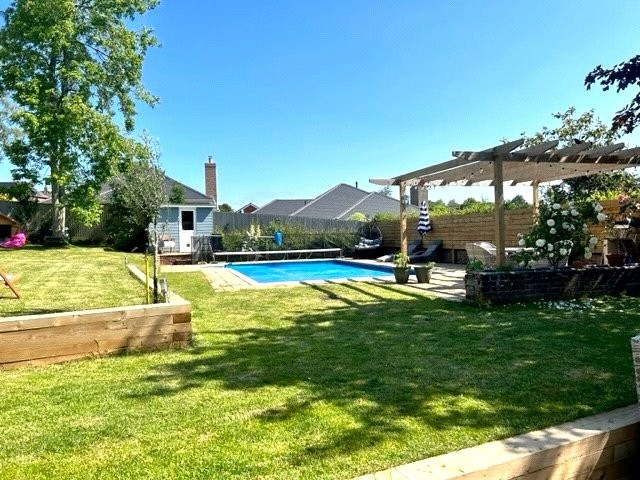 Deans Drove, Lytchett Matravers, Poole, BH16