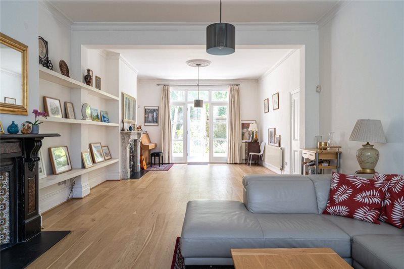 Hollingbourne Road, London, SE24