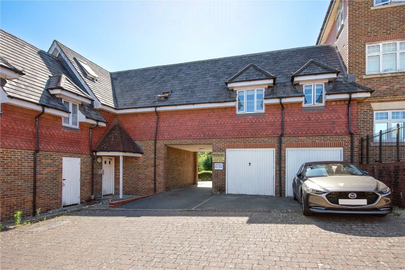 Gravelly Field, Ashford, Kent, TN23