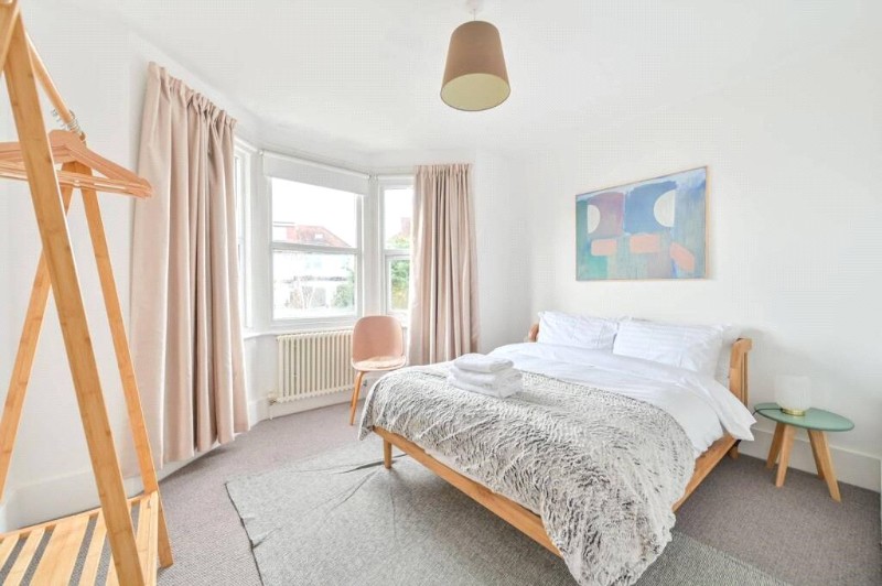 Kings Road, London, NW10