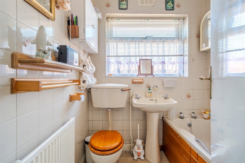 Martindale Avenue, Colehill, Wimborne, Dorset, BH21