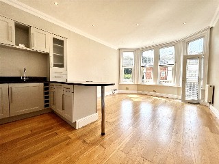 Alumdale Road, Bournemouth, BH4