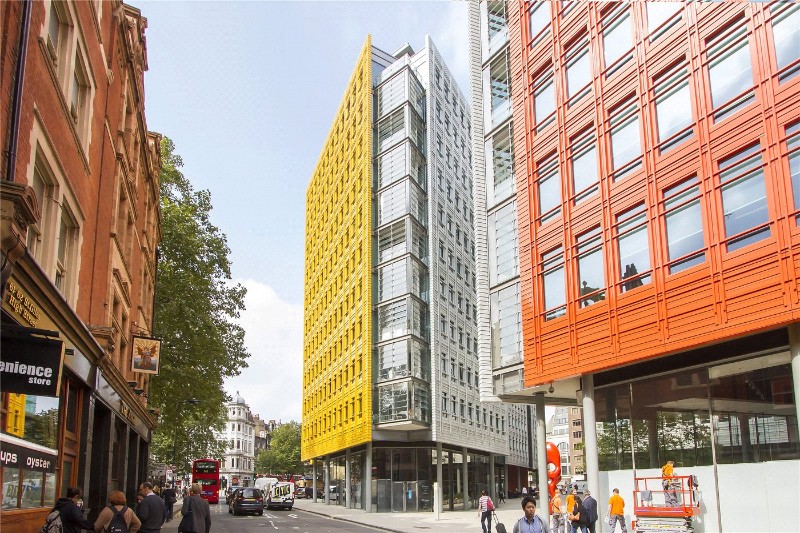 St Giles High Street, London, WC2H