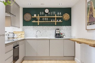Upper Clapton Road, London, E5