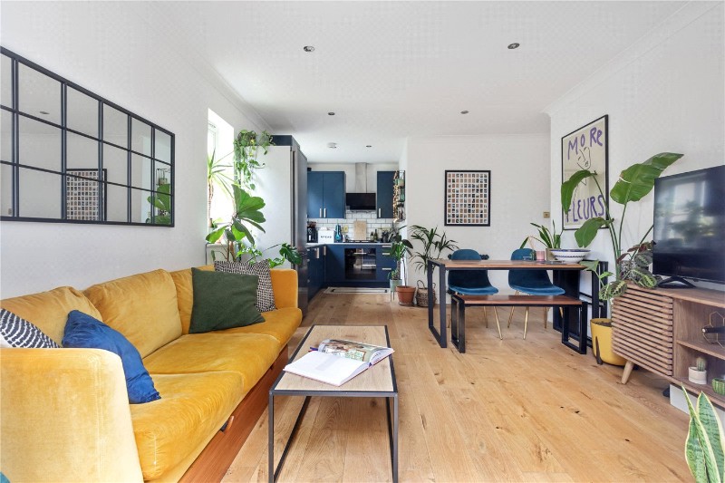 Bristowe Close, London, SW2